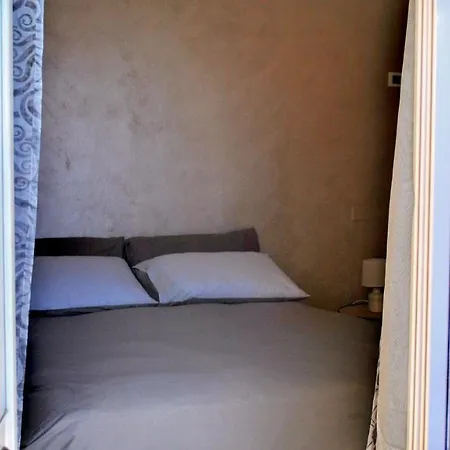 Mysa - Casa Vacanze Appartement *